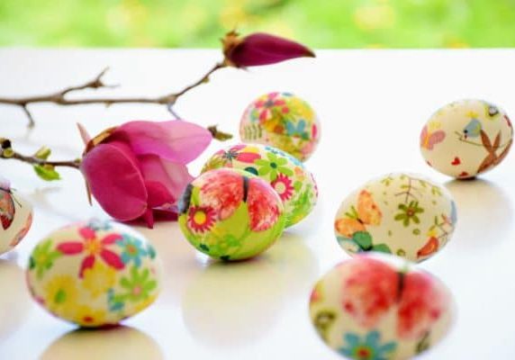 Easter Eggs Photo by Boba Jaglicic on Unsplash